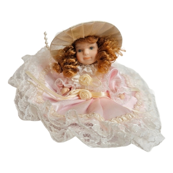 Cameo Kids Collection Vintage Mini Porcelain Doll by AM Creations - Picture 6 of 9